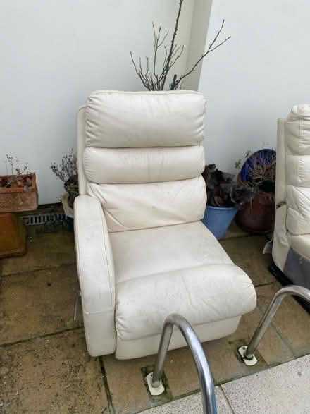 Photo of free 6 seater cream leather sofa (Ig8 Woodford green) #2