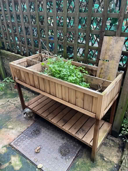 Photo of free Gardening box (Fulham SW6) #1