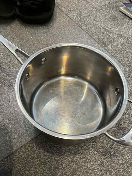 Photo of free Large 3.8L Saucepan (Darby Green GU46) #2