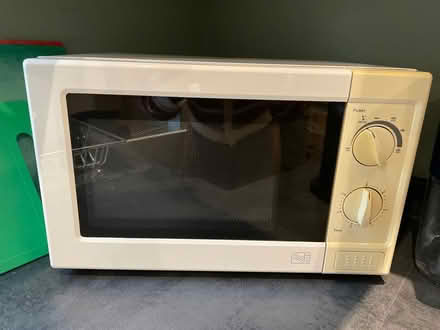 Photo of free Microwave (Hammersmith) #1