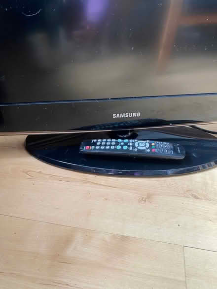 Photo of free Flat screen TV #2 (Quarndon DE22) #2
