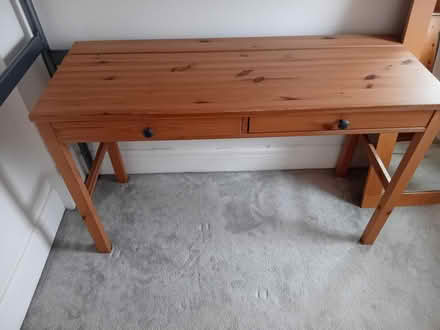 Photo of free IKEA Hemnes desk (Brighton, BN1) #1