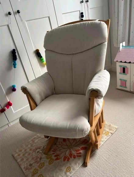 Photo of Gliding nursing chair (BS7) #1