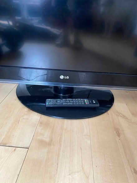 Photo of free Flat screen TV (Quarndon DE22) #2