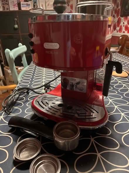 Photo of free Red DeLonghi coffee machine (Kings Heath B13) #2