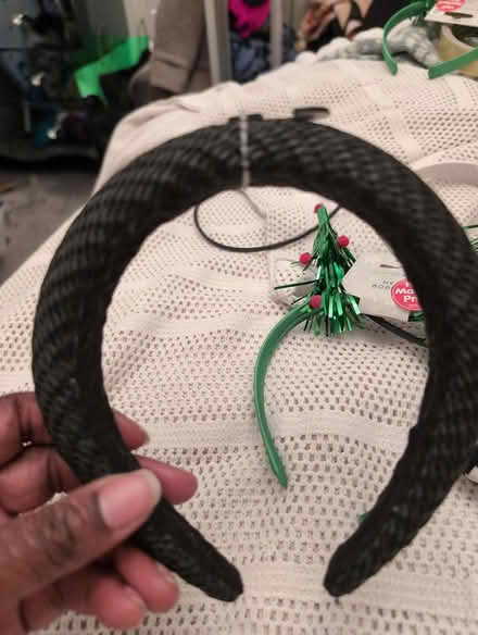 Photo of free Selection of Alice bands (MK42) #2