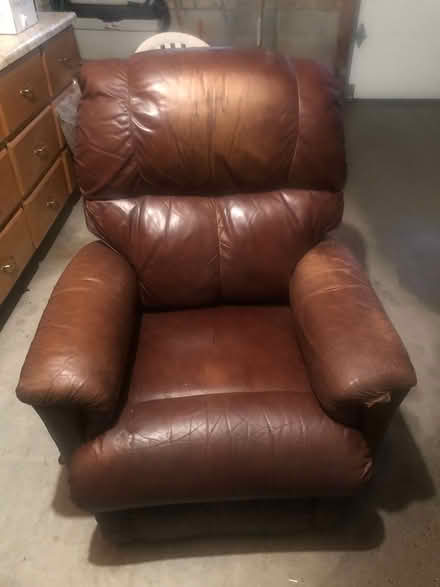 Photo of free Lazy boy chair (Harriston Clifford area) #1
