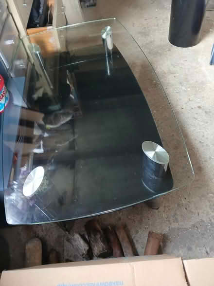 Photo of free Glass lounge table (Common Edge FY4) #2