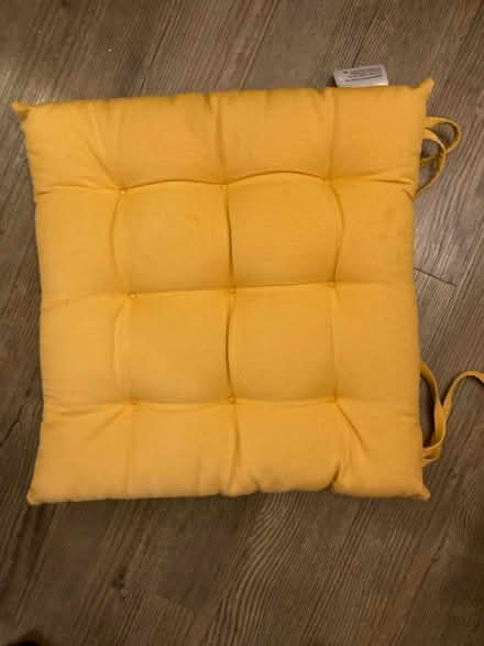 Photo of free 6 John Lewis Outdoor cushions (Canada Water SE16) #2