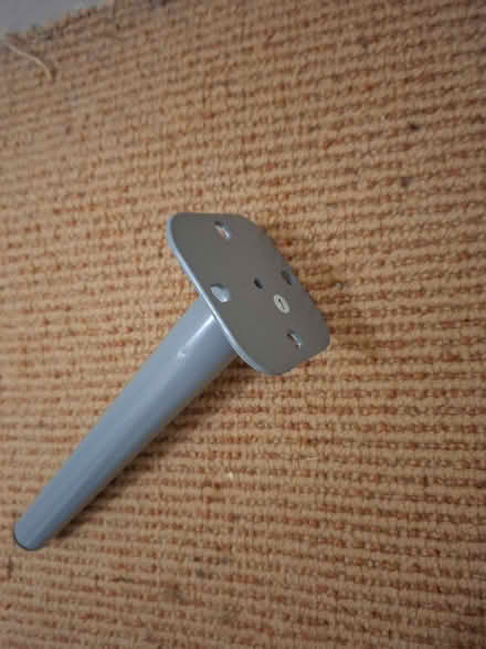 Photo of free metal legs (Morland CA10) #2