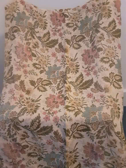 Photo of free Vintage curtains/fabric (Emmbrook RG41) #1