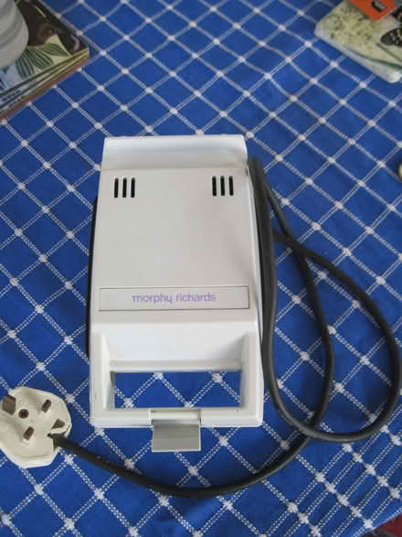 Photo of free Sandwich toaster (Cambuskenneth FK9) #2