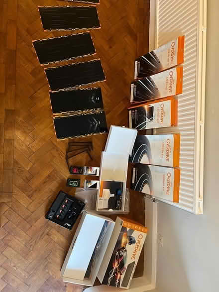 Photo of free “Anki Overdrive” car racing kit (Latchford WA4) #2