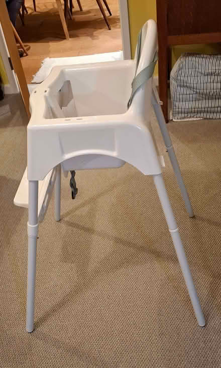 Photo of free White plastic high chair (Chard TA20) #3