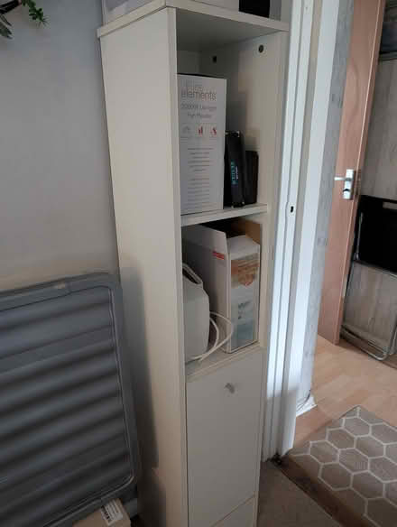 Photo of free Tall narrow bathroom storage unit (Hoddesdon EN11) #1