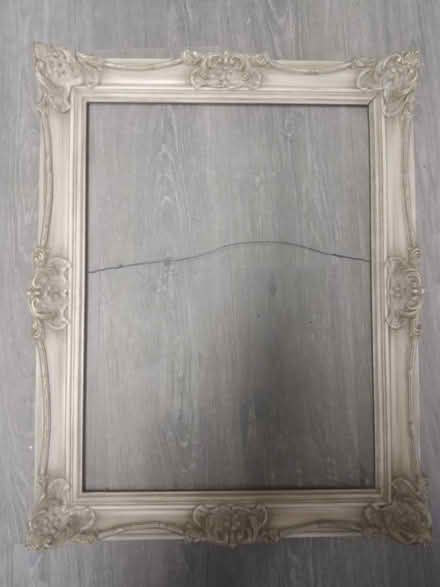 Photo of free 2 picture frames in good condition (Near Baseline Rd. & Clyde Ave.) #2