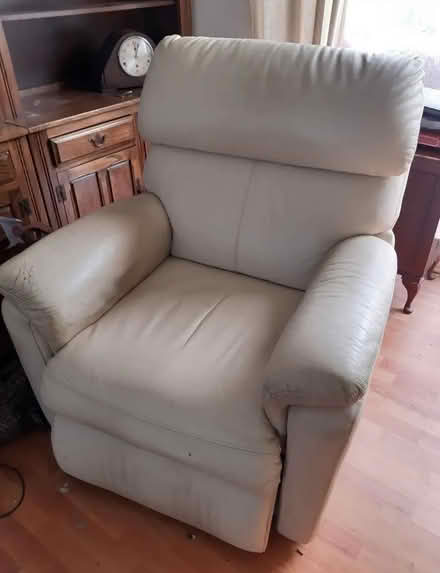 Photo of free Electric Riser recliner chair (Riddlesdown) #1
