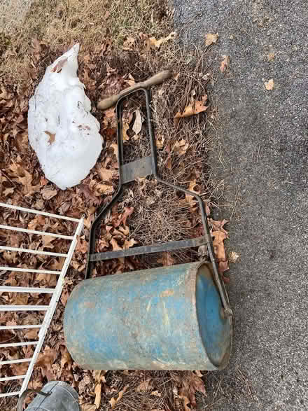 Photo of free Vintage lawn roller (Chesterbrook) #1
