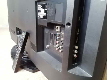 Photo of free Sony KDL-40EX403 40-inch Full HD LCD tv (Barton-on-Sea BH25) #2