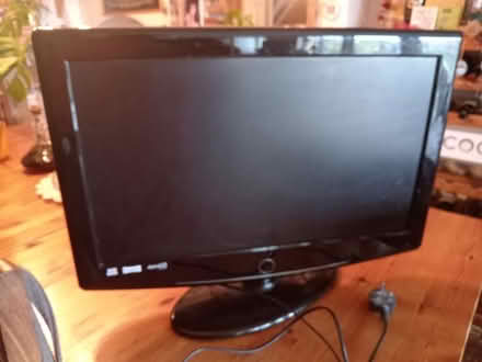 Photo of free Television (Lower Morden SM4) #1