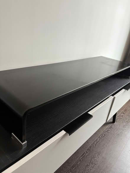Photo of free TV stand/monitor riser (Pimlico SW1W) #1