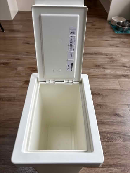 Photo of free IKEA rectangle bin small (Shirley CR0) #2