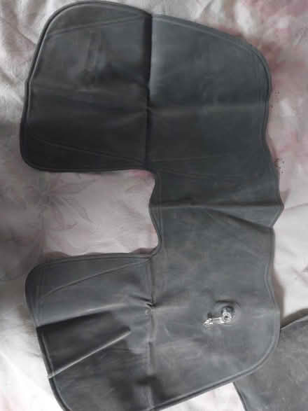 Photo of free 4 inflatable travel pillows (Wrose BD2) #3