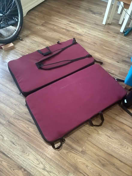 Photo of free Bouldering mat (Gomshall, Guildford - GU5) #3