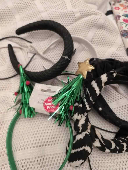 Photo of free Selection of Alice bands (MK42) #1