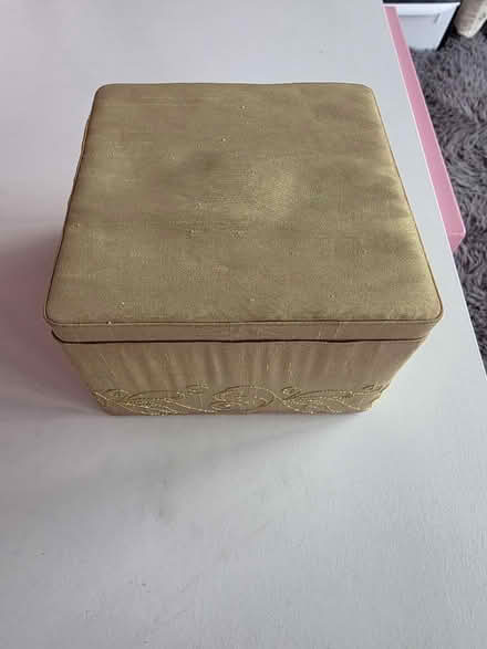 Photo of free Jewellery box (SG18) #4
