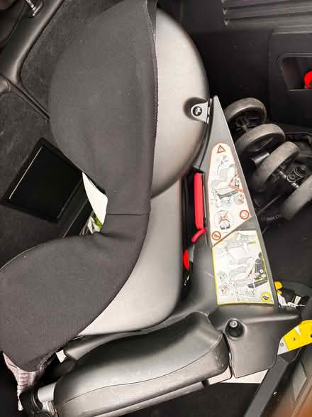 Photo of free Maxi-Cosi Car Seat (LS15 Whitkirk Leeds) #4