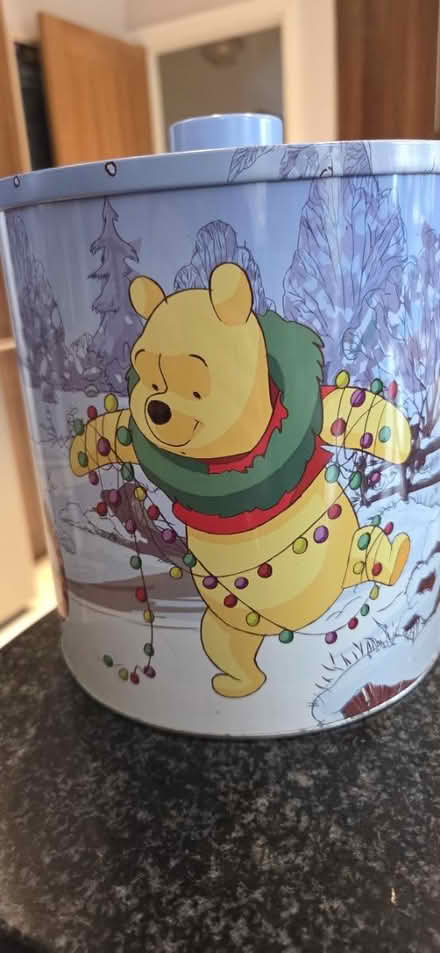 Photo of free Winne the Pooh Christmas round tin (Chichester PO19) #4