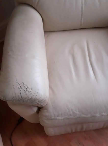 Photo of free Electric Riser recliner chair (Riddlesdown) #3