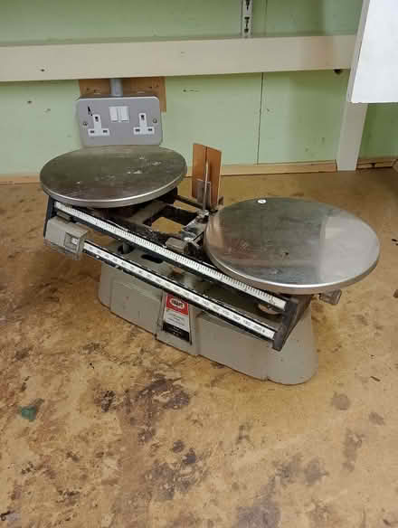 Photo of free Vintage measuring scales (Gunton NR32) #1