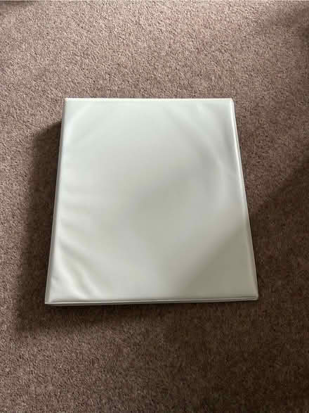 Photo of free White Presentation Ring Binders (Sandridge AL4) #1