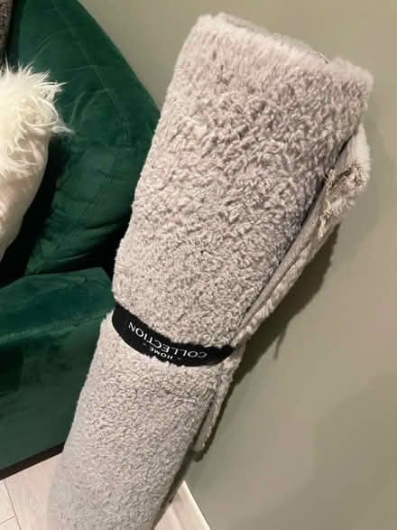 Photo of free Grey rug (W5) #4