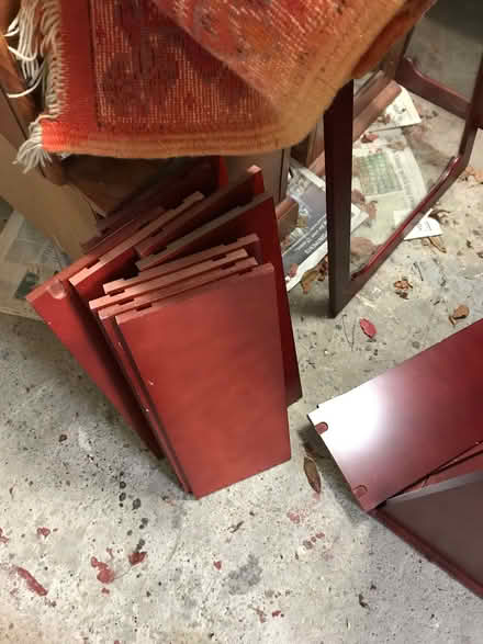 Photo of free Bookcase/Cabinet With Glass Doors (Tinkersley DE4) #3