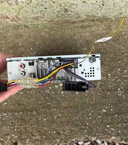 Photo of free Car CD Player/Radio with USB Input (Wincobank S9) #2