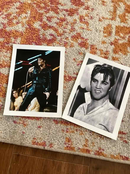 Photo of free 2 photos of Elvis (Bedfont TW14) #1