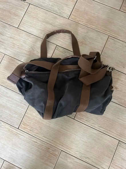 Photo of free Small black hold-all / gym bag (Petts Wood BR5) #1