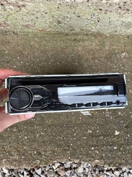 Photo of free Car CD Player/Radio with USB Input (Wincobank S9) #1