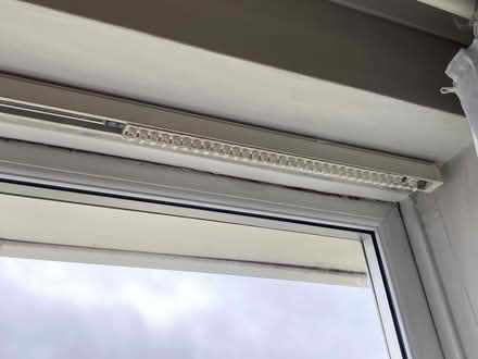 Photo of free Vertical slat blind - rail only (LU2) #3