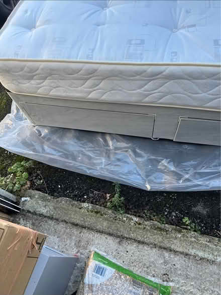 Photo of free Single bed with two drawers (Newdigate) #4