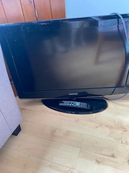 Photo of free Flat screen TV #2 (Quarndon DE22) #1