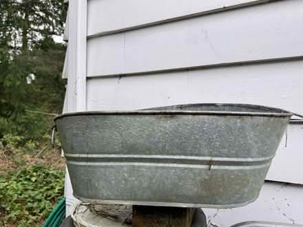 Photo of free Metal bin (Shoreline) #1