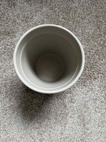 Photo of free Small plant pot (Elm Park RM12) #2