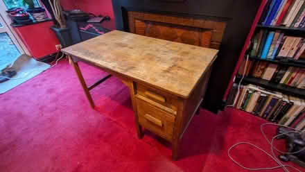 Photo of free Desk (Headingley LS6) #1
