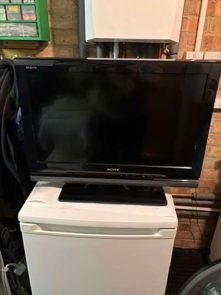 Photo of free TV (Epping CM16) #1