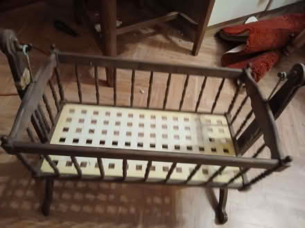 Photo of free Dolls cradle (The Green SY7) #1