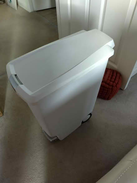 Photo of free Pedal Bin (Atherstone CV93FE) #2
